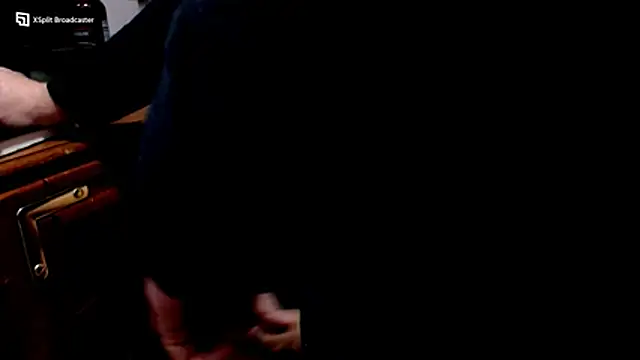 Snapshot of bullymeillcum chatting on February 7, 2026, 7:49 am bullymeillcum online show from February 7, 2026, 7:49 am