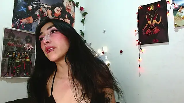 Asterothxznikki online show from December 20, 2024, 5:57 am