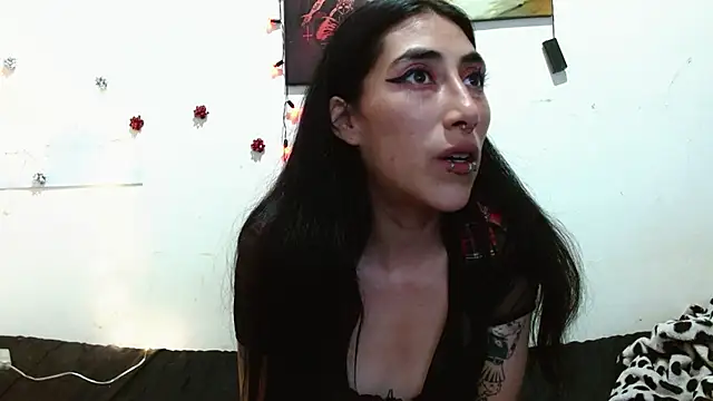 Asterothxznikki online show from December 21, 2024, 9:01 am