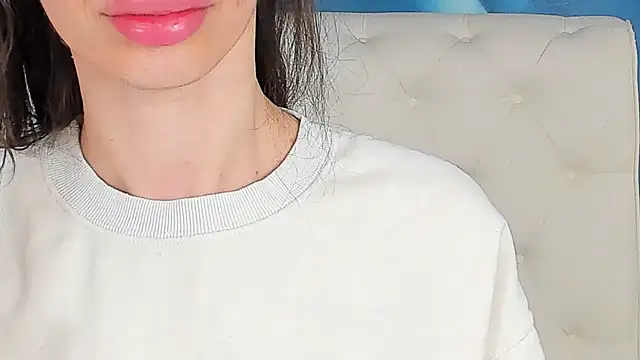 SkinnyDolly online show from May 8, 2026, 2:04 am