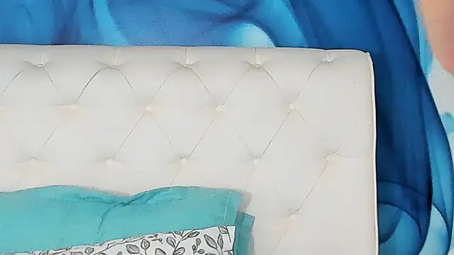 SkinnyDolly online show from July 8, 2026, 4:35 am