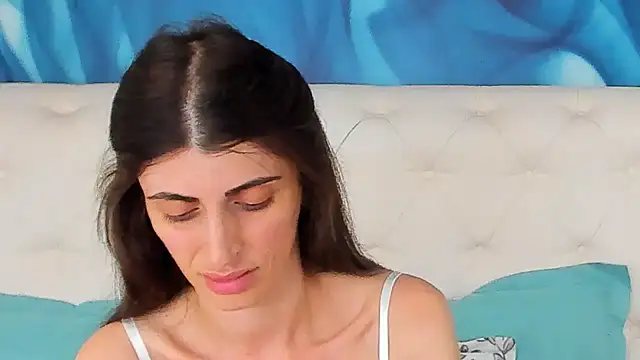 SkinnyDolly online show from July 29, 2026, 3:22 pm