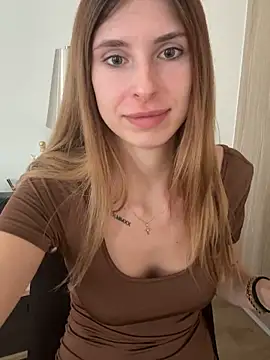 Snapshot of emma05 chatting on February 26, 2026, 6:57 am emma05 online show from February 26, 2026, 6:57 am