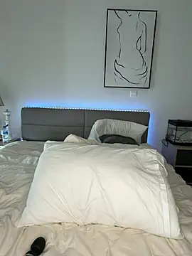 Snapshot of emma05 chatting on March 6, 2026, 7:36 am emma05 online show from March 6, 2026, 7:36 am