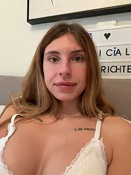 Snapshot of emma05 chatting on February 13, 2026, 7:08 am emma05 online show from February 13, 2026, 7:08 am