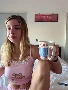 emma05 online show from July 31, 2026, 4:23 am