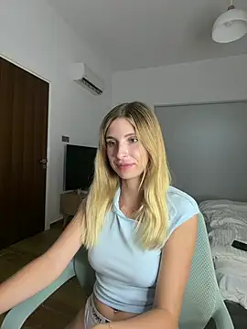 emma05 online show from August 3, 2026, 6:14 pm