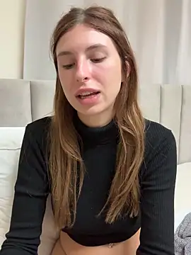 emma05 online show from November 3, 2025, 7:35 am