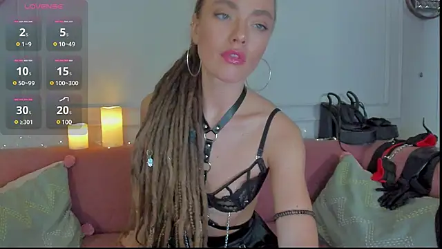 KellyFouler online show from February 22, 2025, 5:02 pm