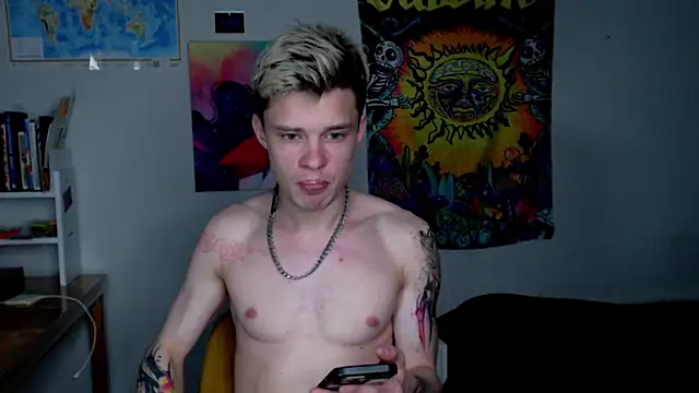 hornyadamsex online show from May 6, 2026, 11:47 am