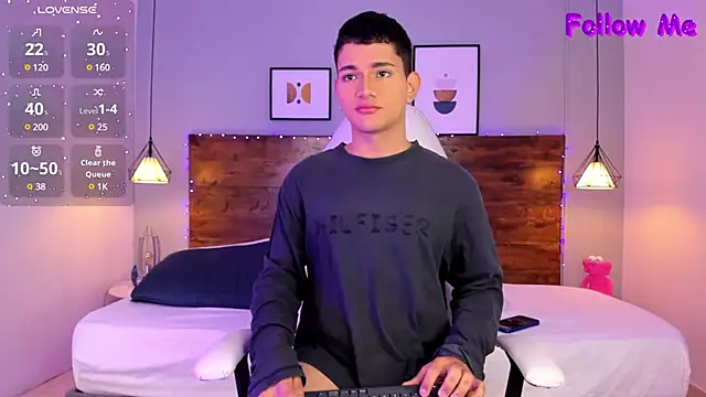 Snapshot of ander_deimond_ chatting on February 6, 2025, 1:21 pm ander deimond online show from February 6, 2025, 1:21 pm