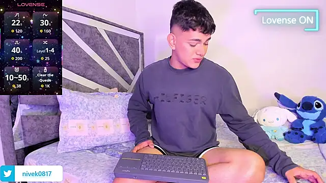 Snapshot of ander_deimond_ chatting on April 11, 2026, 1:15 pm ander deimond online show from April 11, 2026, 1:15 pm