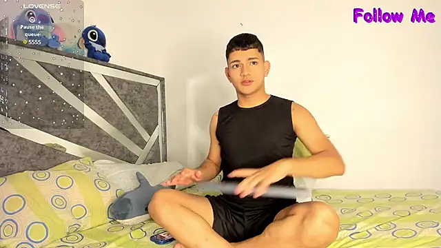 Snapshot of ander_deimond_ chatting on February 10, 2025, 3:35 am ander deimond online show from February 10, 2025, 3:35 am