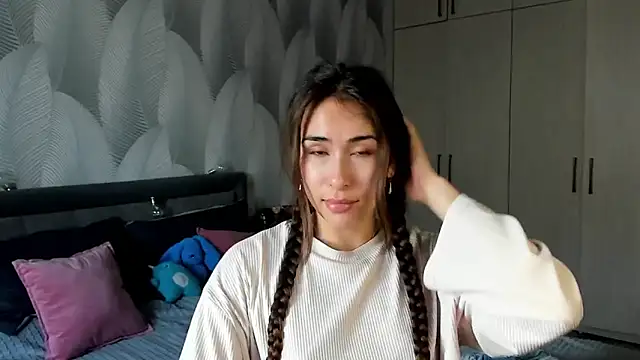 Bambiii bby online show from September 30, 2025, 1:22 am