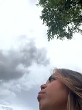 Snapshot of lariic chatting on March 18, 2026, 8:21 pm lariic online show from March 18, 2026, 8:21 pm