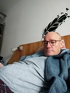 bogland33 online show from February 11, 2026, 1:11 pm