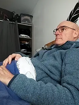 bogland33 online show from February 10, 2026, 11:20 am