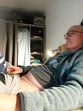 bogland33 online show from March 8, 2026, 9:07 pm