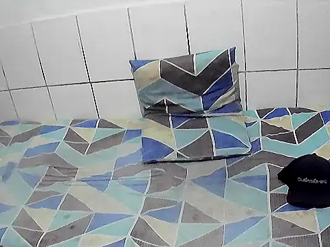 pierdona online show from November 18, 2025, 6:22 pm