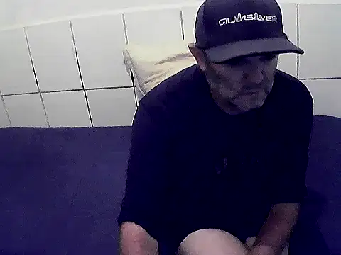 pierdona online show from February 12, 2026, 8:41 pm