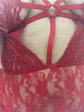 Snapshot of ahross chatting on June 27, 2026, 9:04 am ahross online show from June 27, 2026, 9:04 am