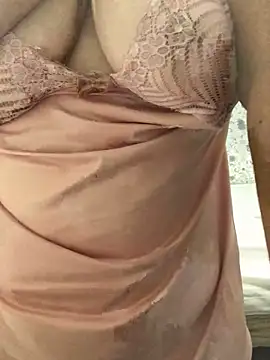 ahross online show from November 7, 2025, 11:15 am