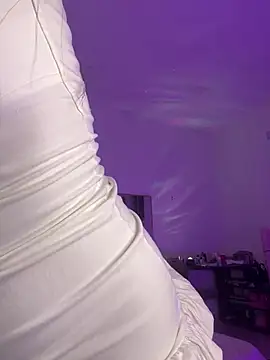 Snapshot of AuroraFiore chatting on February 23, 2026, 12:01 am AuroraFiore online show from February 23, 2026, 12:01 am