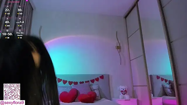 flora off online show from February 11, 2025, 12:36 pm