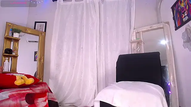 Snapshot of alaia_03 chatting on May 13, 2026, 1:56 am alaia 03 online show from May 13, 2026, 1:56 am