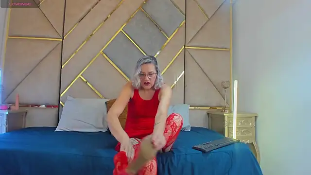 CarolinaGlamour online show from July 11, 2026, 11:21 am