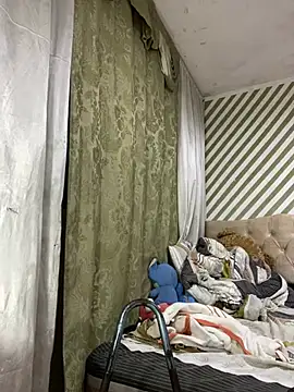 Evabigass online show from March 18, 2026, 12:03 am