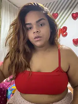 Evabigass online show from December 4, 2025, 7:57 pm