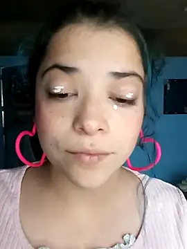 Elvishcassie  online show from November 14, 2025, 8:12 pm