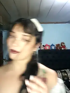 Elvishcassie  online show from December 18, 2024, 8:36 pm