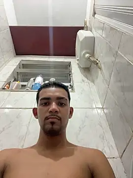 moreninhoP online show from February 10, 2026, 4:00 am