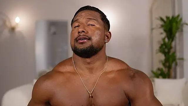 CallumMuscle online show from May 15, 2026, 12:08 am