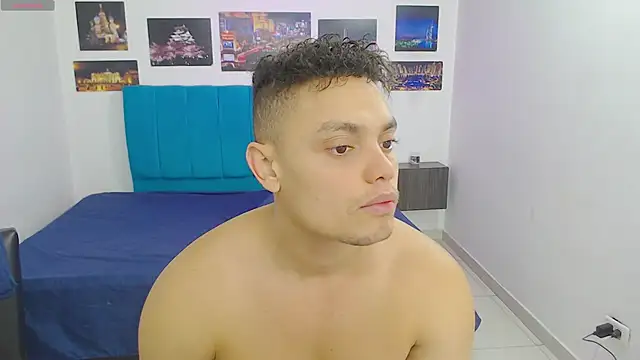 Snapshot of Booy_Hott chatting on January 26, 2025, 3:14 pm Booy Hott online show from January 26, 2025, 3:14 pm