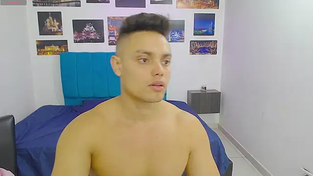 Snapshot of Booy_Hott chatting on January 21, 2025, 3:10 pm Booy Hott online show from January 21, 2025, 3:10 pm