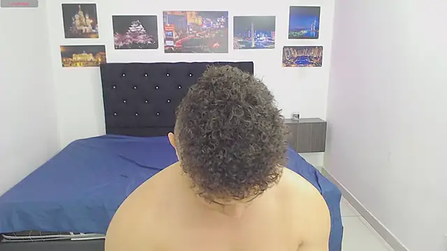 Snapshot of Booy_Hott chatting on December 11, 2024, 6:52 pm Booy Hott online show from December 11, 2024, 6:52 pm