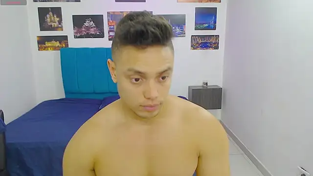 Snapshot of Booy_Hott chatting on January 23, 2025, 3:22 pm Booy Hott online show from January 23, 2025, 3:22 pm