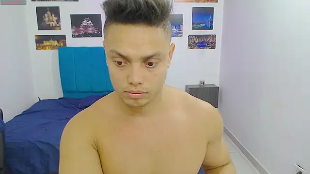 Snapshot of Booy_Hott chatting on January 22, 2025, 5:59 pm Booy Hott online show from January 22, 2025, 5:59 pm