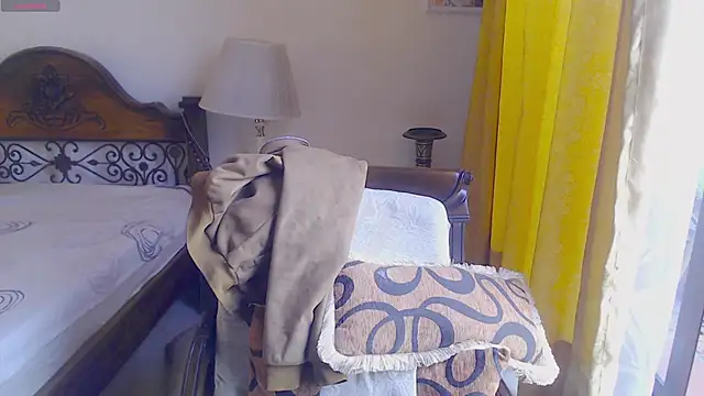 Snapshot of Booy_Hott chatting on February 28, 2025, 3:04 pm Booy Hott online show from February 28, 2025, 3:04 pm