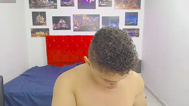 Snapshot of Booy_Hott chatting on January 29, 2025, 3:04 pm Booy Hott online show from January 29, 2025, 3:04 pm