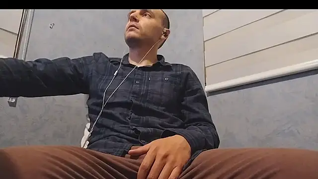 nextdoorneighbor online show from March 19, 2025, 11:36 pm