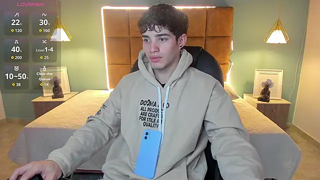 AlejooTwink online show from November 10, 2025, 2:49 am