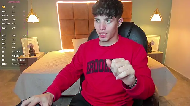 AlejooTwink online show from October 21, 2025, 3:06 am