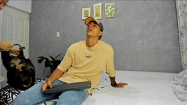 sex sin estresx online show from October 3, 2025, 11:17 pm