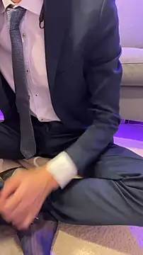 kimkim123123 online show from March 2, 2026, 2:24 pm