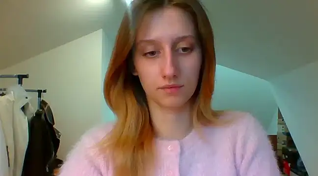 LUNA delight online show from February 7, 2025, 2:47 pm