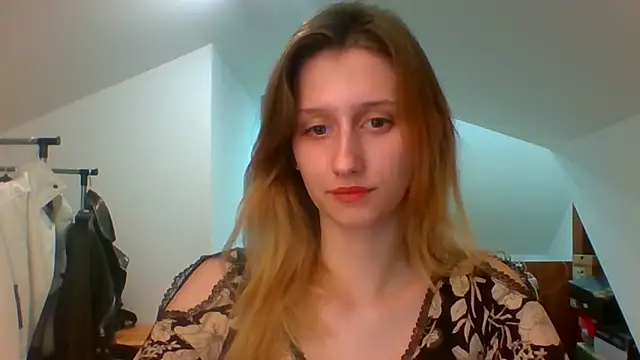 LUNA delight online show from January 24, 2025, 5:53 pm